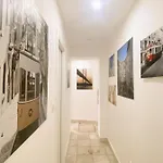 Underground Avenida Liberdade * リスボン