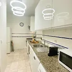 Underground Avenida Liberdade リスボン